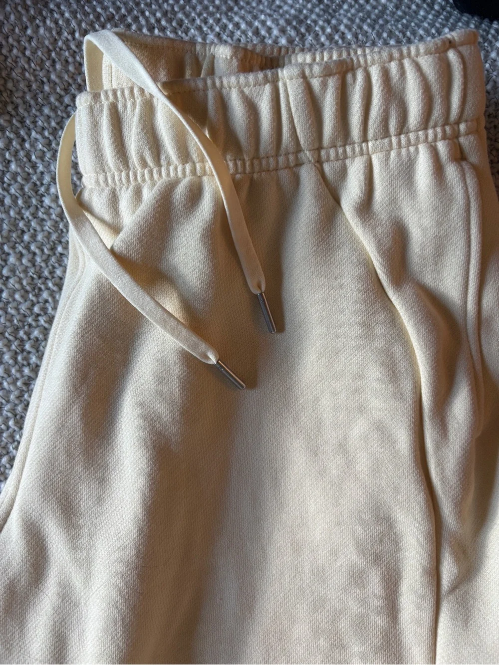 lululemon athletica never worn